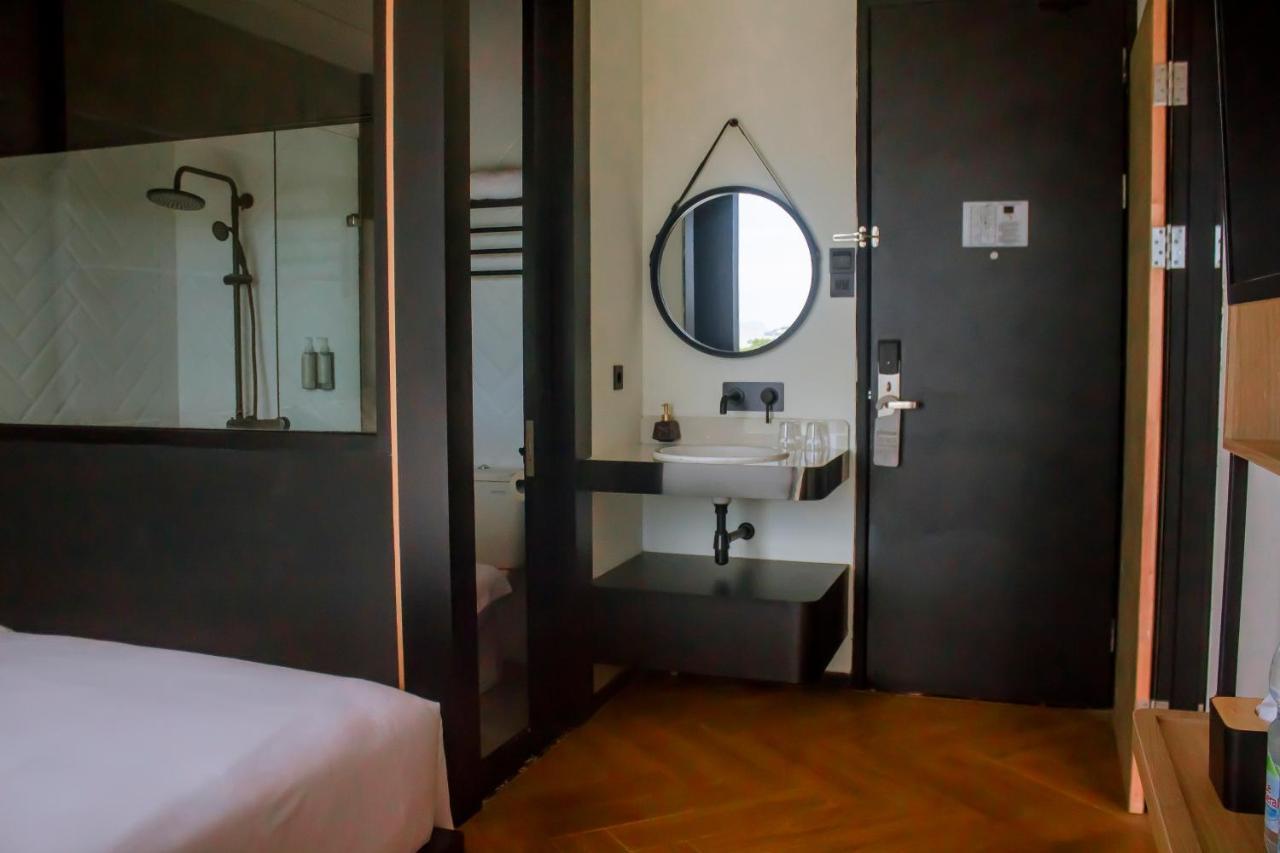 Gaia Hotel Ternate Exterior photo